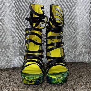 🦚 PEACOCK PRINTED HEELS🦚